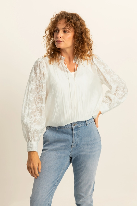 Blouse met borduur