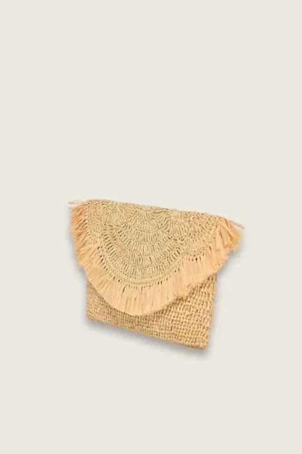 Fringe straw clutch